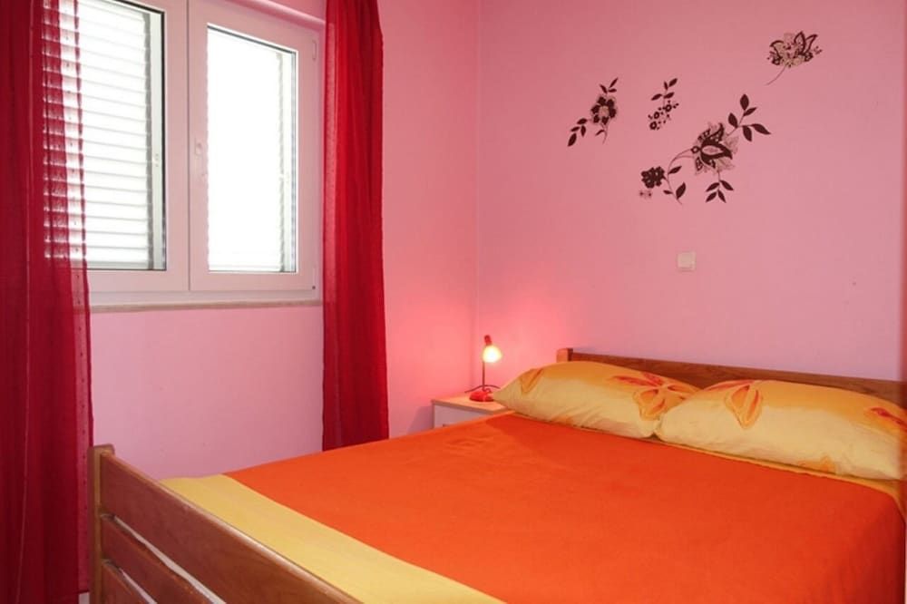 Apartments Ivo 2