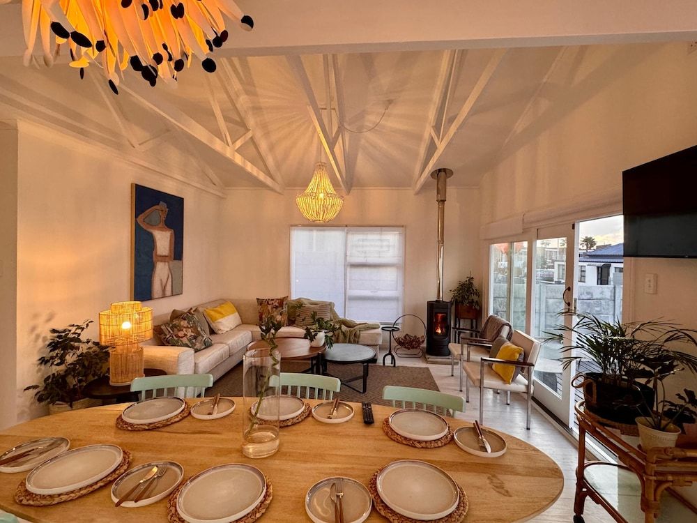 Loddeys Beach House -1 estrellas en Strand