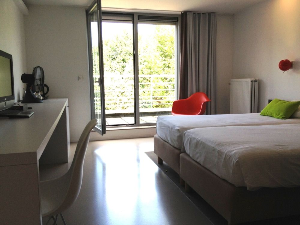 Corbie Geel 3