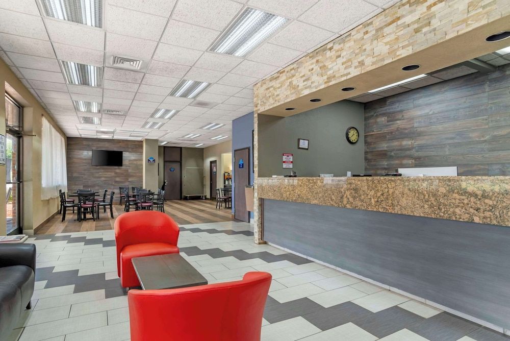 Quality Inn near Speedway 3