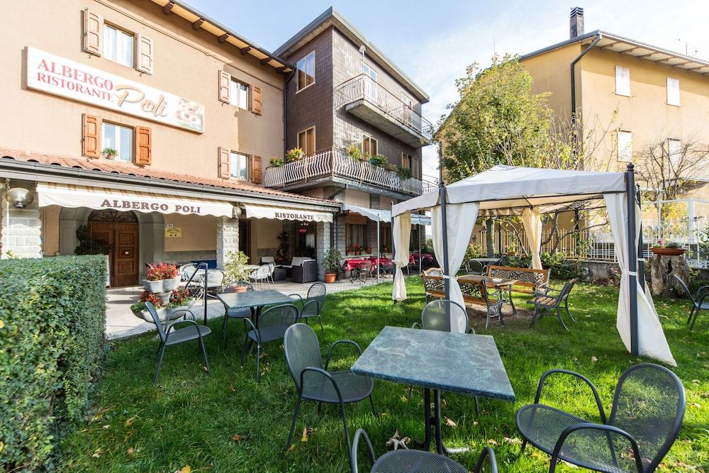 Albergo Ristorante Poli -1 estrellas en Madonna di Fornelli