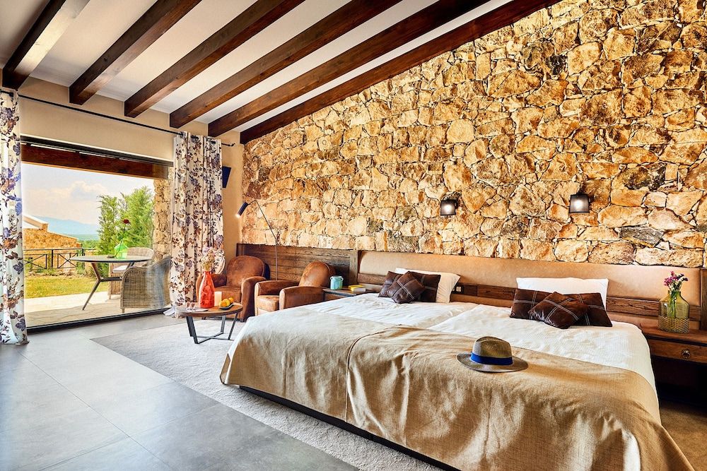 Zornitza Family Estate Relais & Chateaux 3