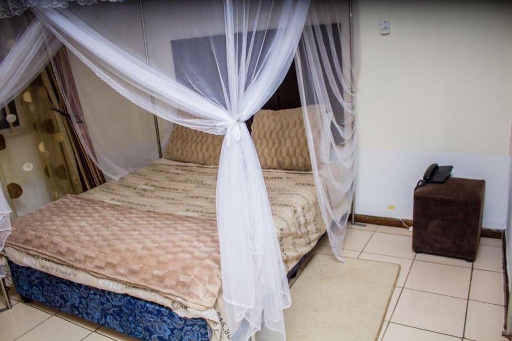 Rugems Executive Lodge 2