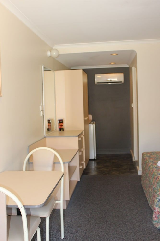 Mid Coast Motor Inn 3