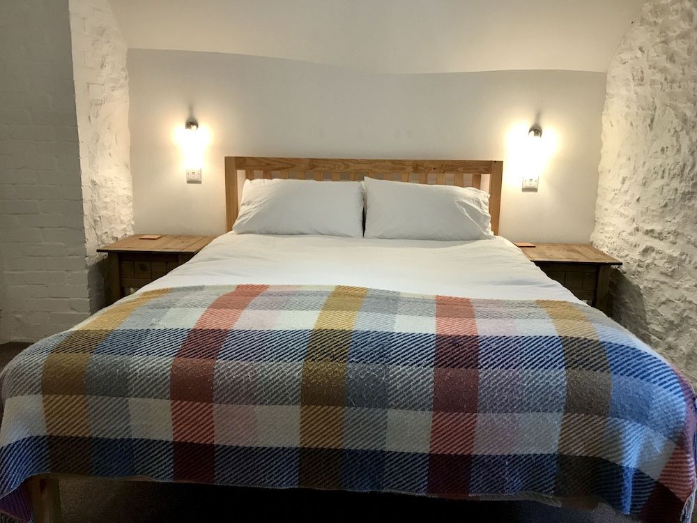 Lucy's Tearoom B&B 3