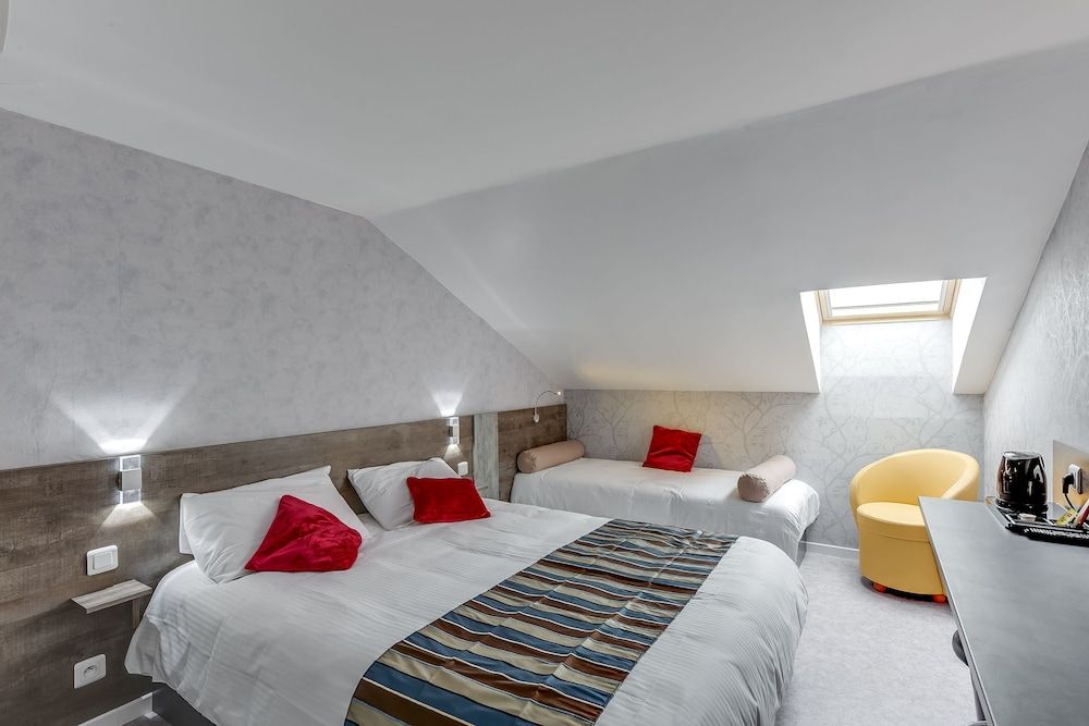 ConfortT Hotel Thouars 3