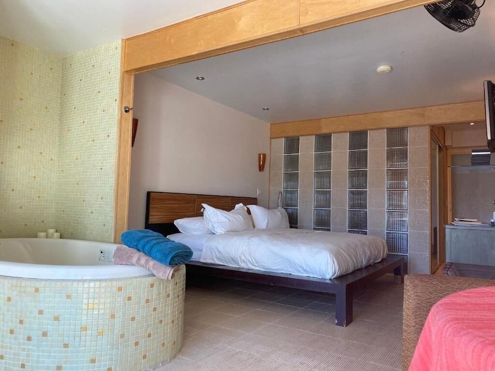 Pikes Peak Paradise Bed and Breakfast 2