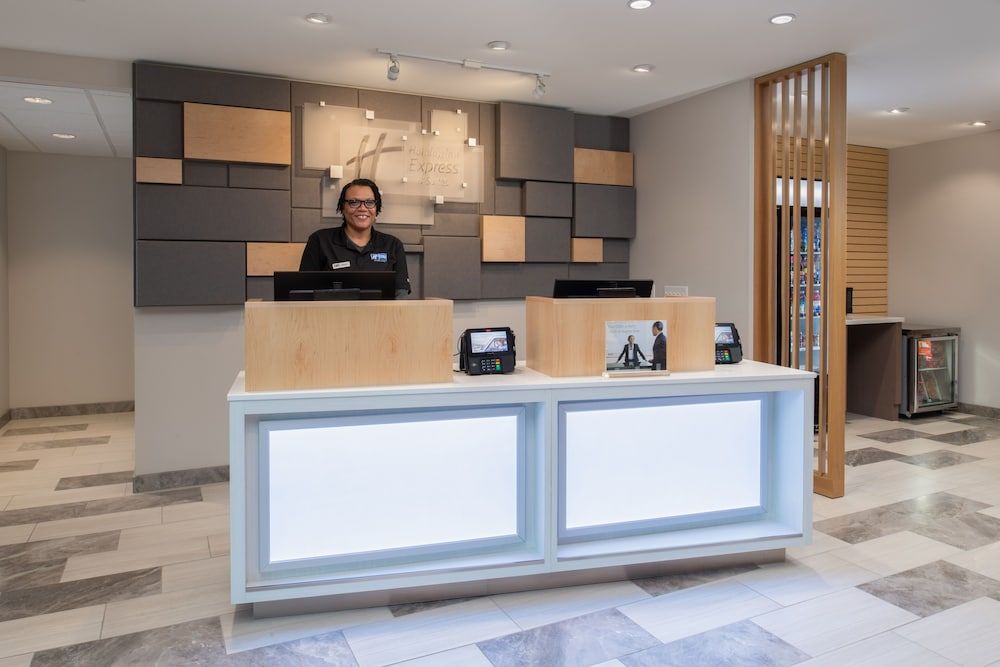 Holiday Inn Express & Suites Camas - Vancouver by IHG 2