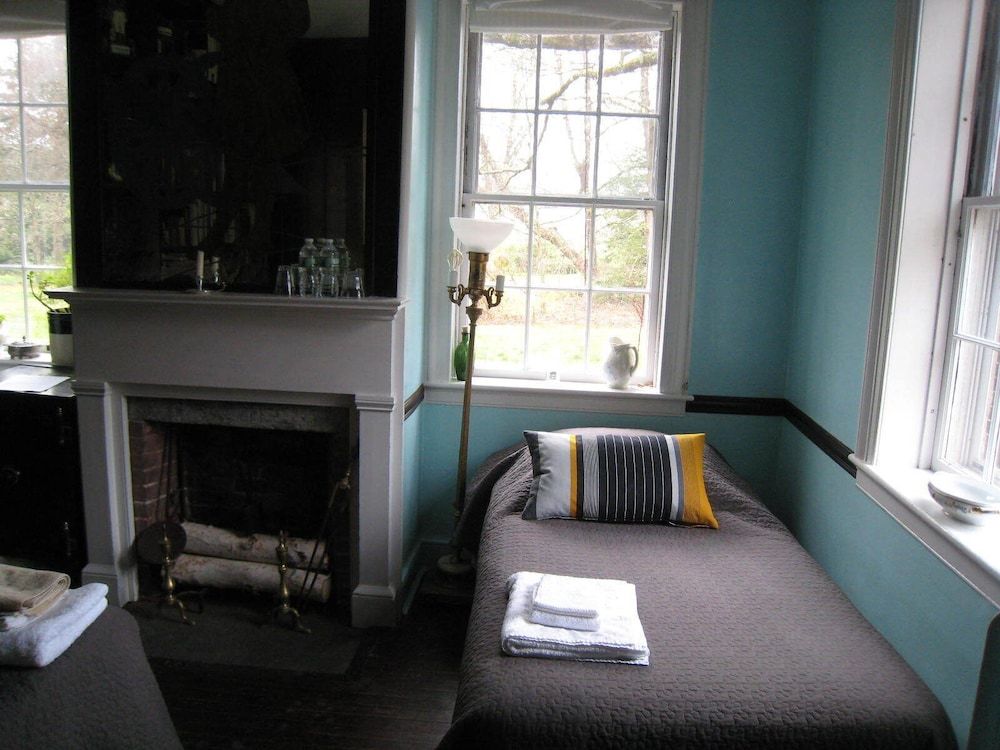 Higganum House B&B 2