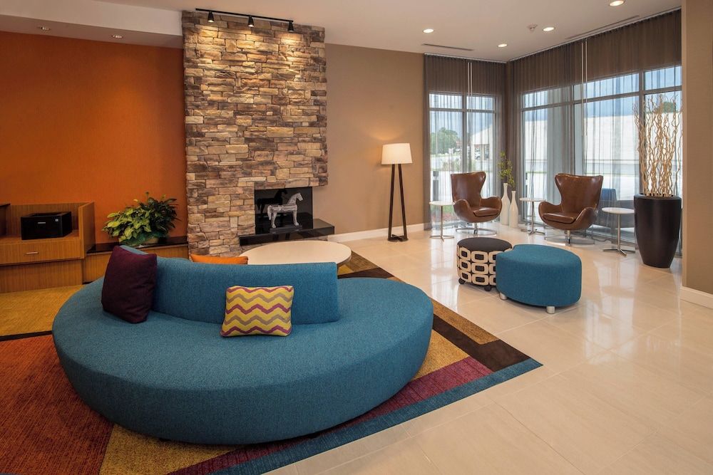 Fairfield Inn and Suites by Marriott Washington 3 estrellas en Washington