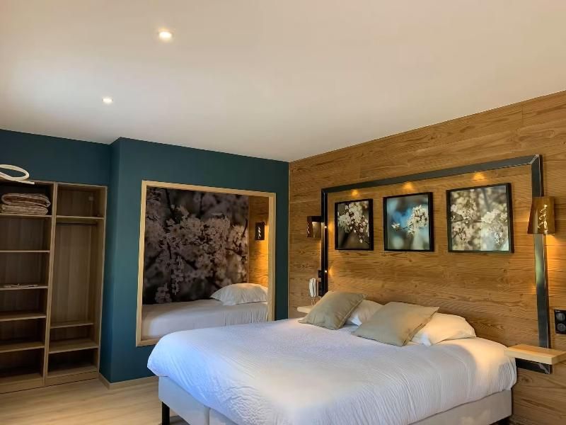 Logis Hotel Des Sapins 3 estrelas em Lanarce