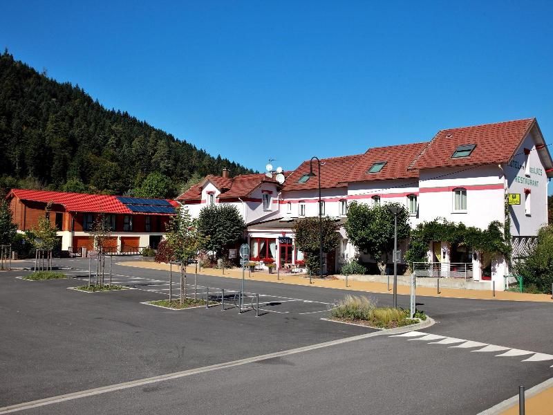 Logis Hotel Des Lacs 3 estrellas en Celles-sur-Plaine