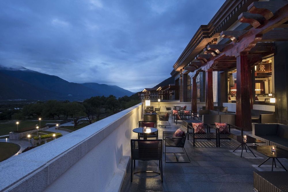 Hilton Linzhi Resort 2