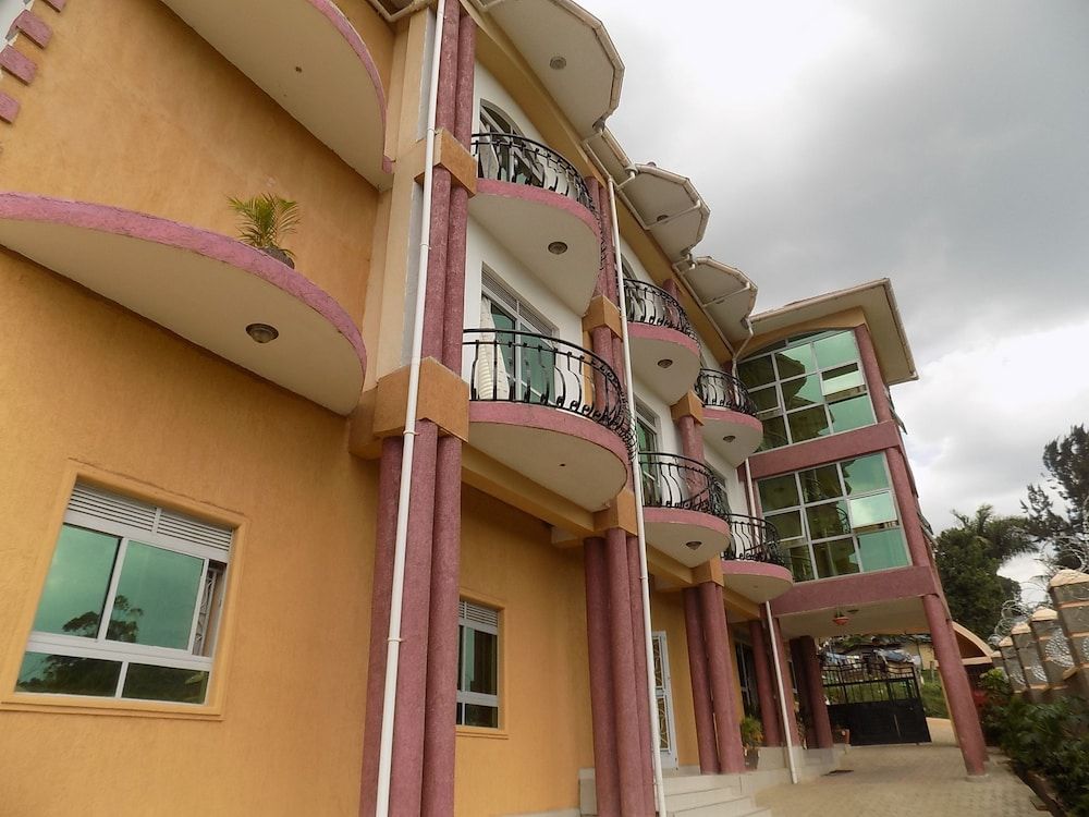 Relief Motel -1 estrellas en Fort Portal