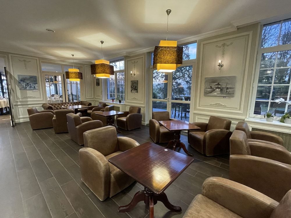 Logis _ Hotel Restaurant La Sapiniere 3
