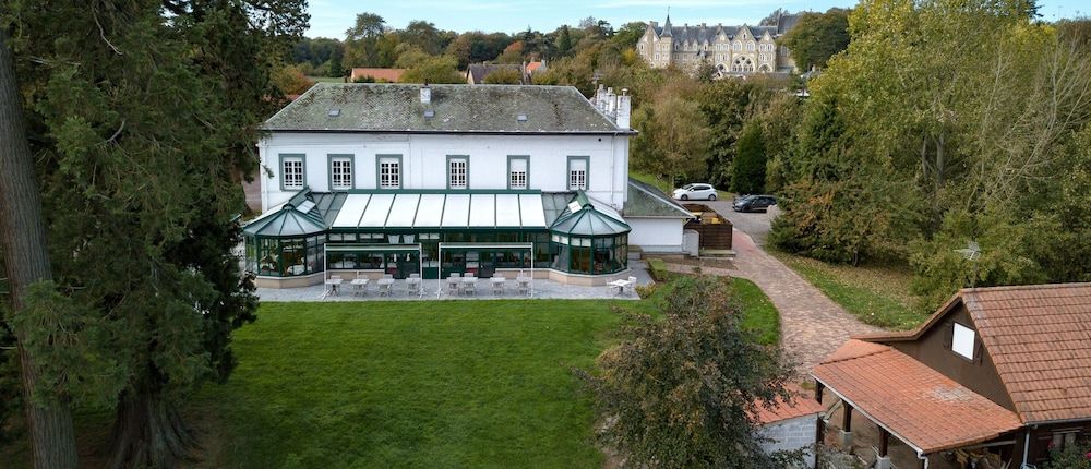Logis _ Hotel Restaurant La Sapiniere 3 estrellas en Wisques