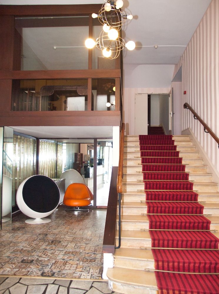 Hotel de Paris 3