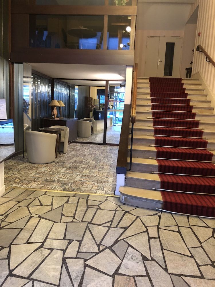 Hotel de Paris 2