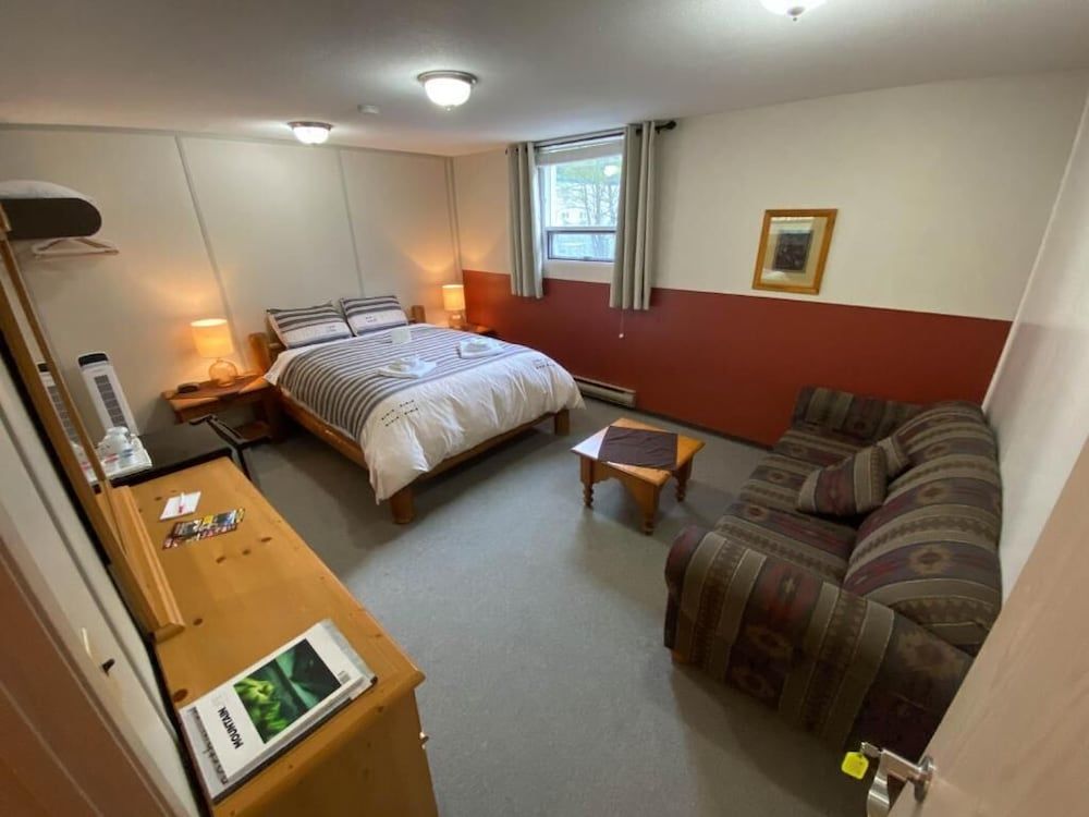 Stewart Mountain Lodge 3