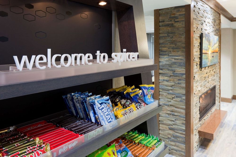 Hampton Inn Spicer Green Lake 2