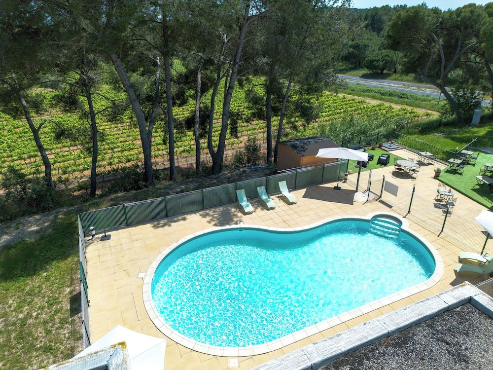 Hotel Les Rocailles 3 estrellas en Montagnac