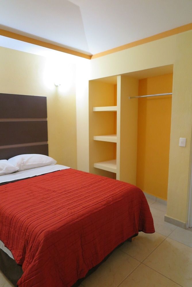 BONADAY HOTEL 2