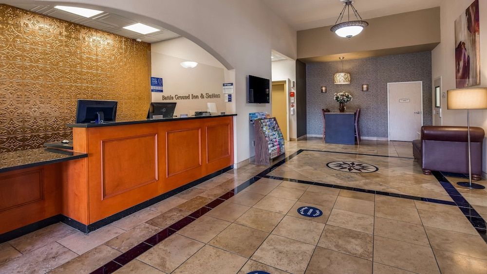 Best Western Plus Battle Ground Inn & Suites 2