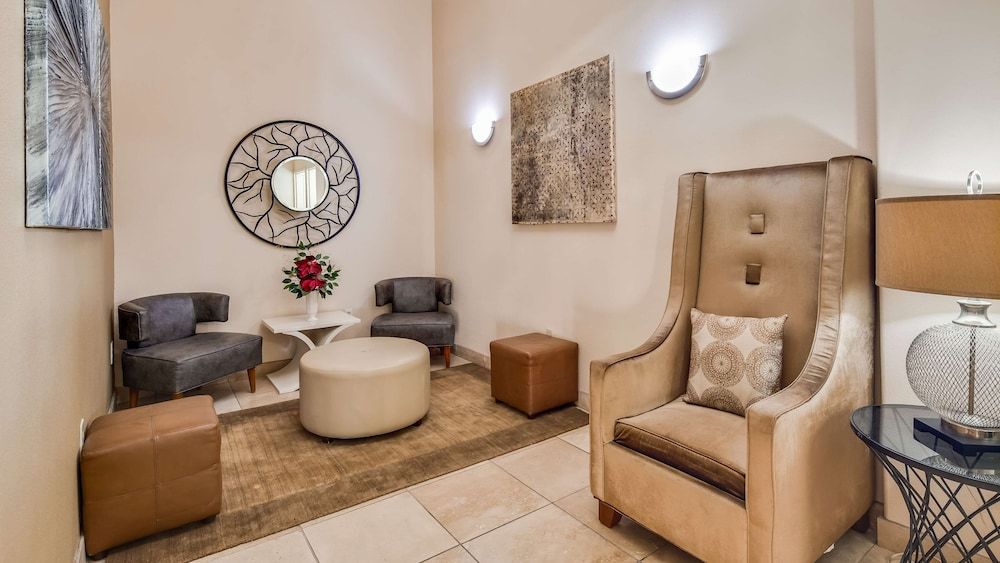 Best Western Plus Battle Ground Inn & Suites 3