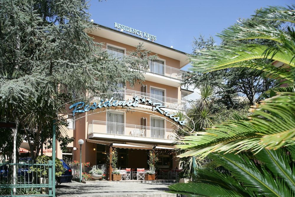 Residence Kriss -1 estrellas en Deiva Marina