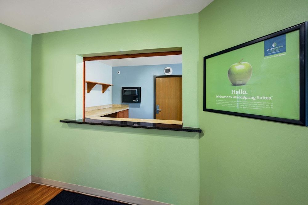 WoodSpring Suites Columbus Southeast 3