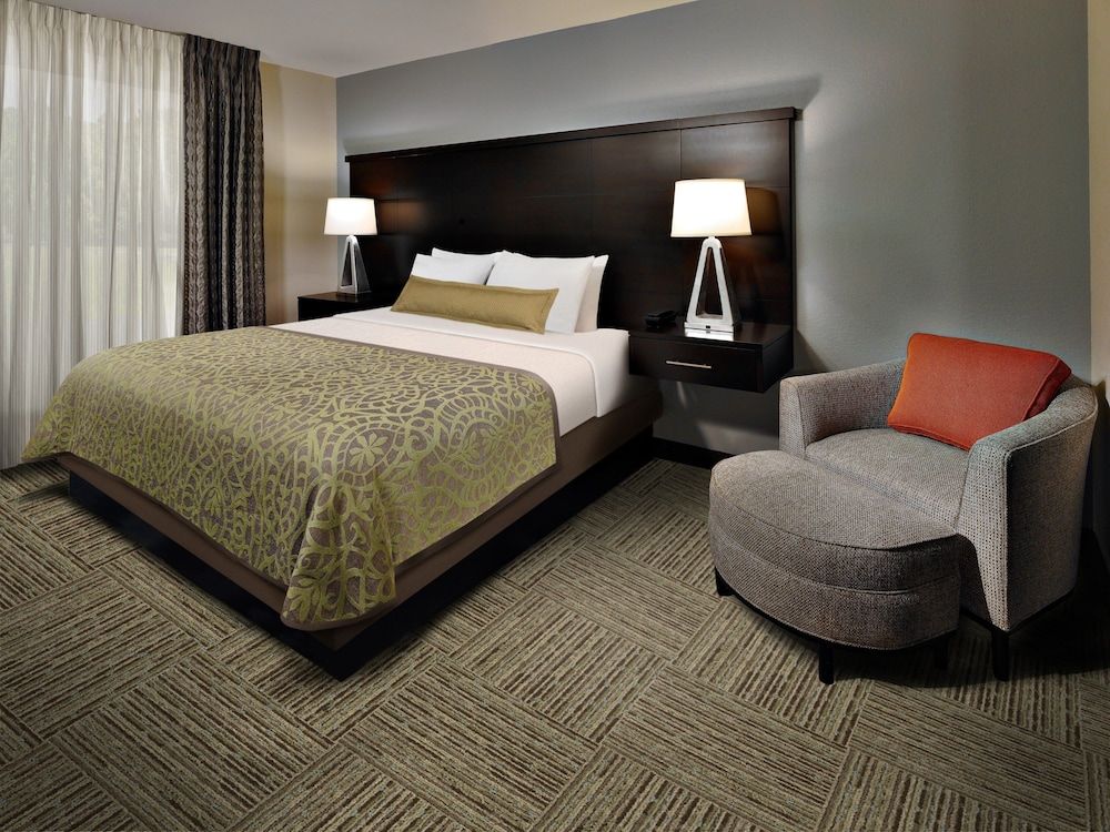 Staybridge Suites Pittsburgh-Cranberry Township by IHG 2