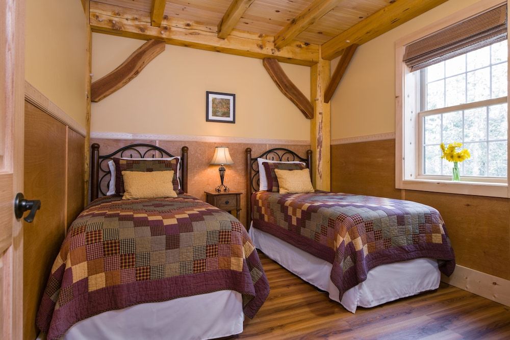 Robert Frost Mountain Cabins 3