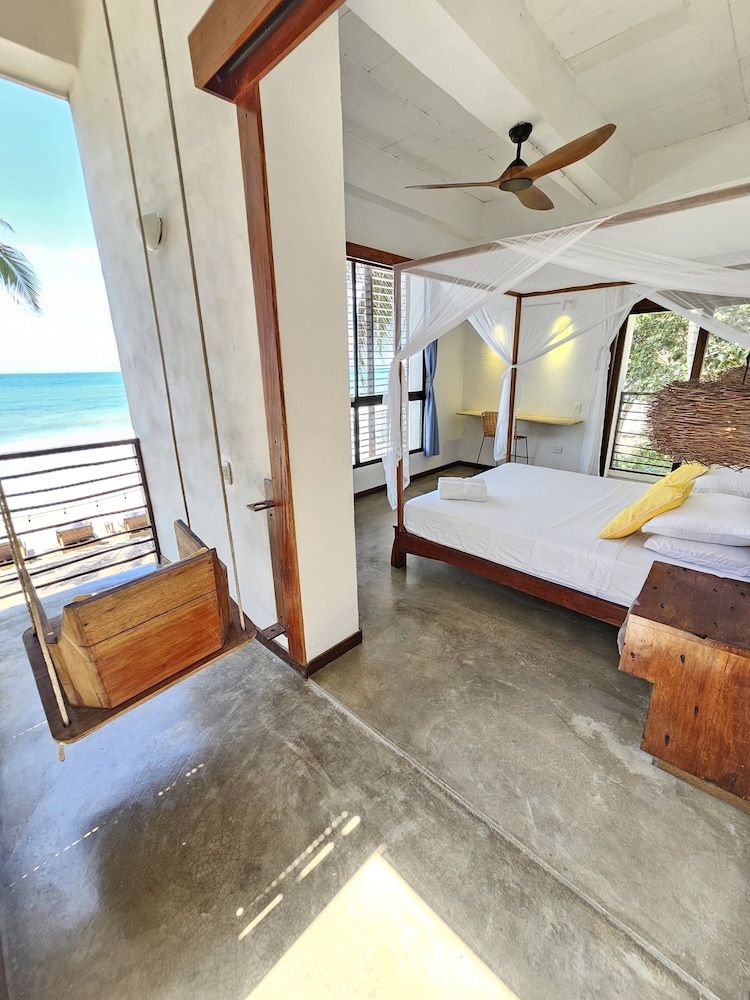 Makao Beach Hotel 3