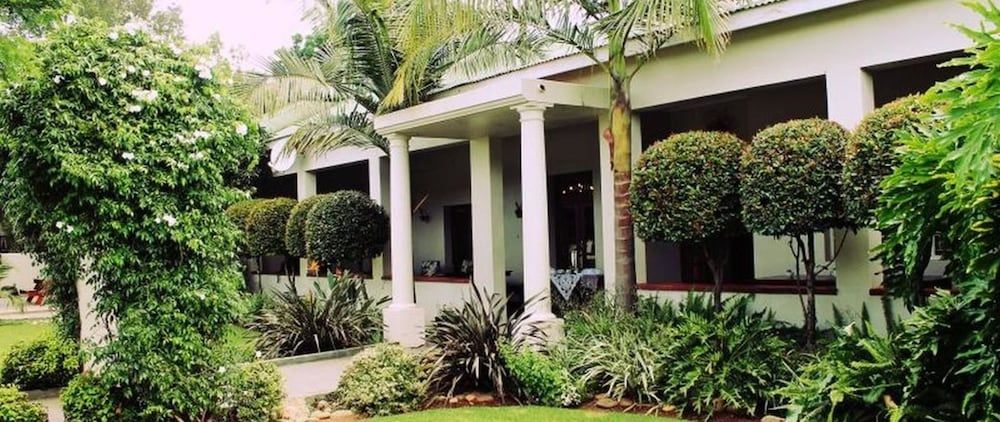 Ripple Hill Hotel -1 estrellas en Patensie