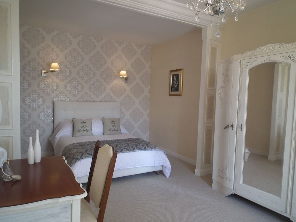 No 6 Bed & Breakfast -1 estrellas en Landivy