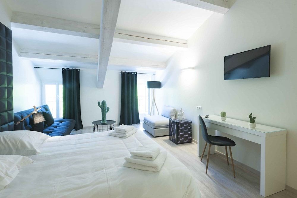 Hotel restaurant des Maures 3