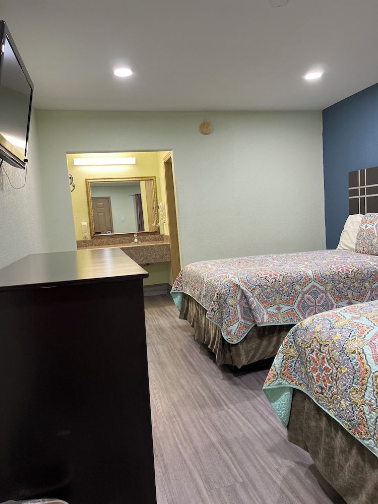 Budget Inn 2