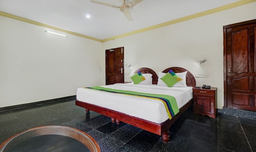 Itsy Hotels The Waters Edge Beach Resort 3 estrellas en Kovalam