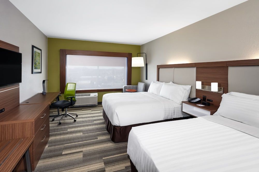 Holiday Inn Express & Suites Chicago North Shore - Niles by IHG 3