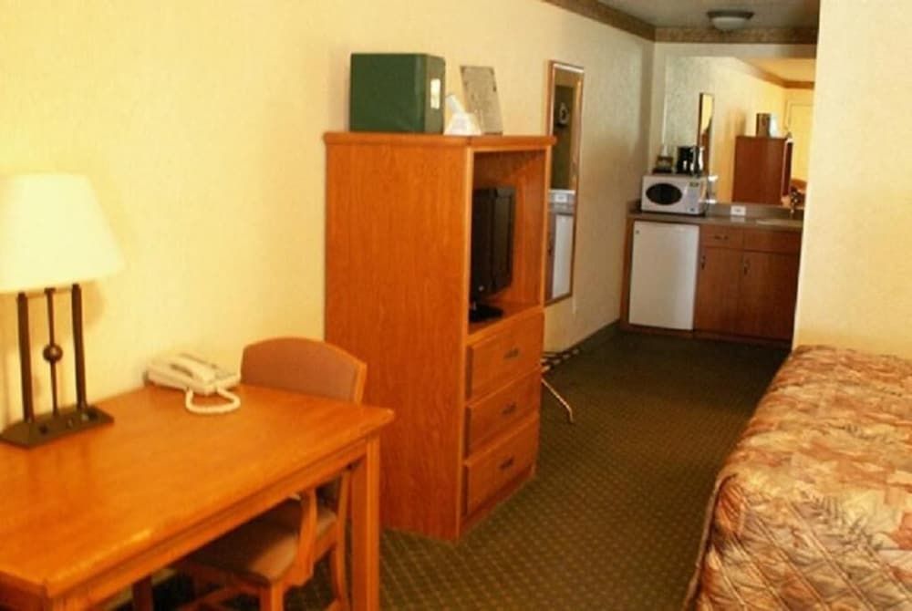 White River Inn 2