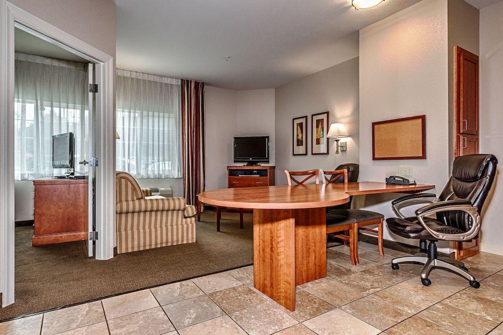 Candlewood Suites Oak Harbor by IHG 3