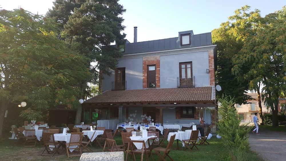 Hotel Rural La Puerta de la Ribera -1 estrellas en Sardón de Duero