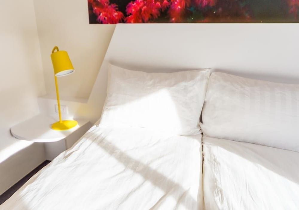 Stay Hotel 3