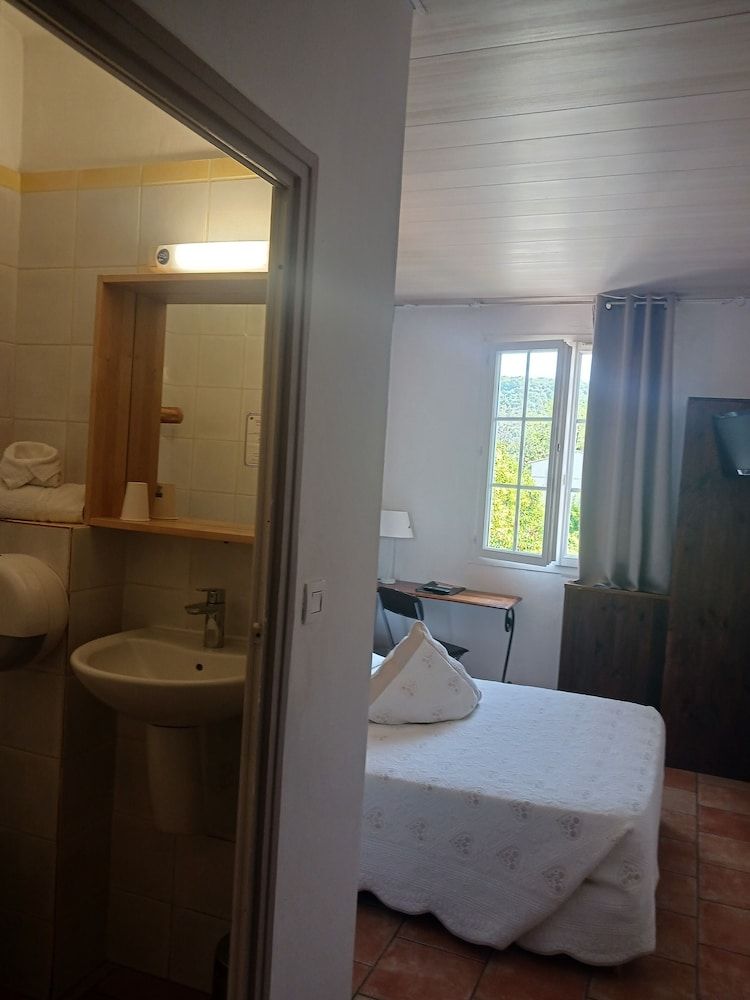 Hotel du Lac 3