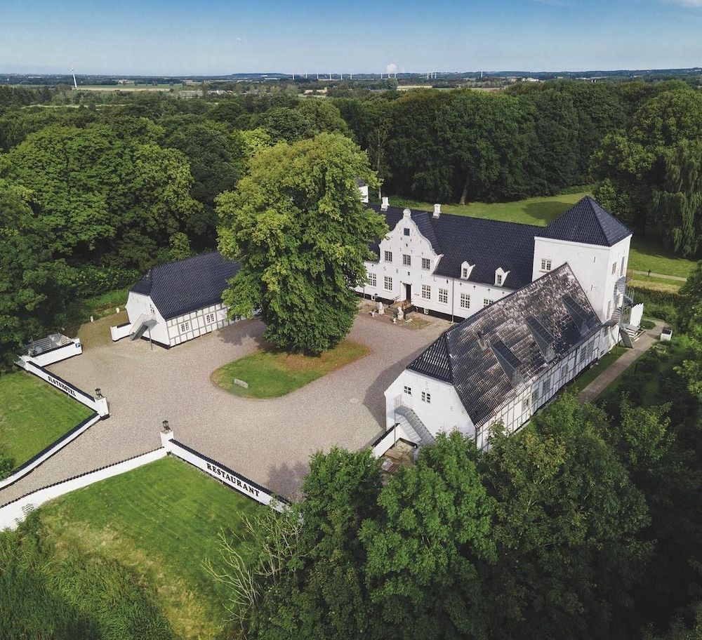 Vraa Slotshotel 4 estrellas en Tylstrup