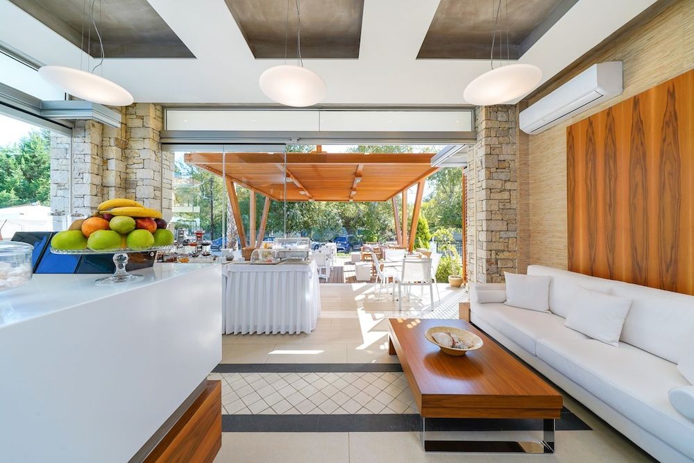 Lobelia Luxury Suites 2