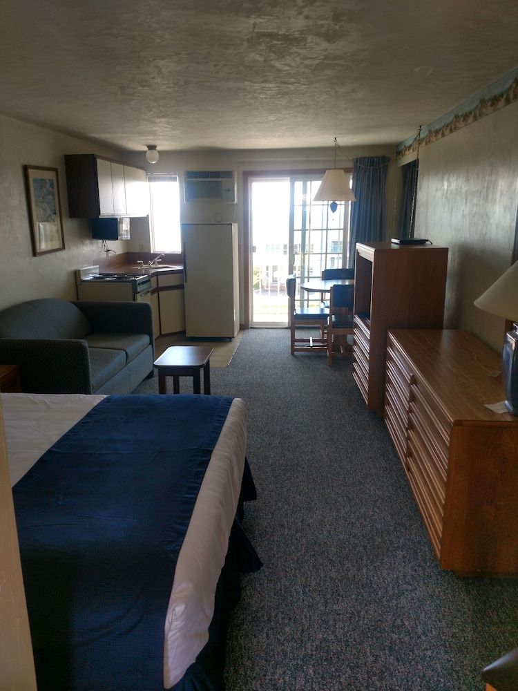 Horizons Beach Resort 2