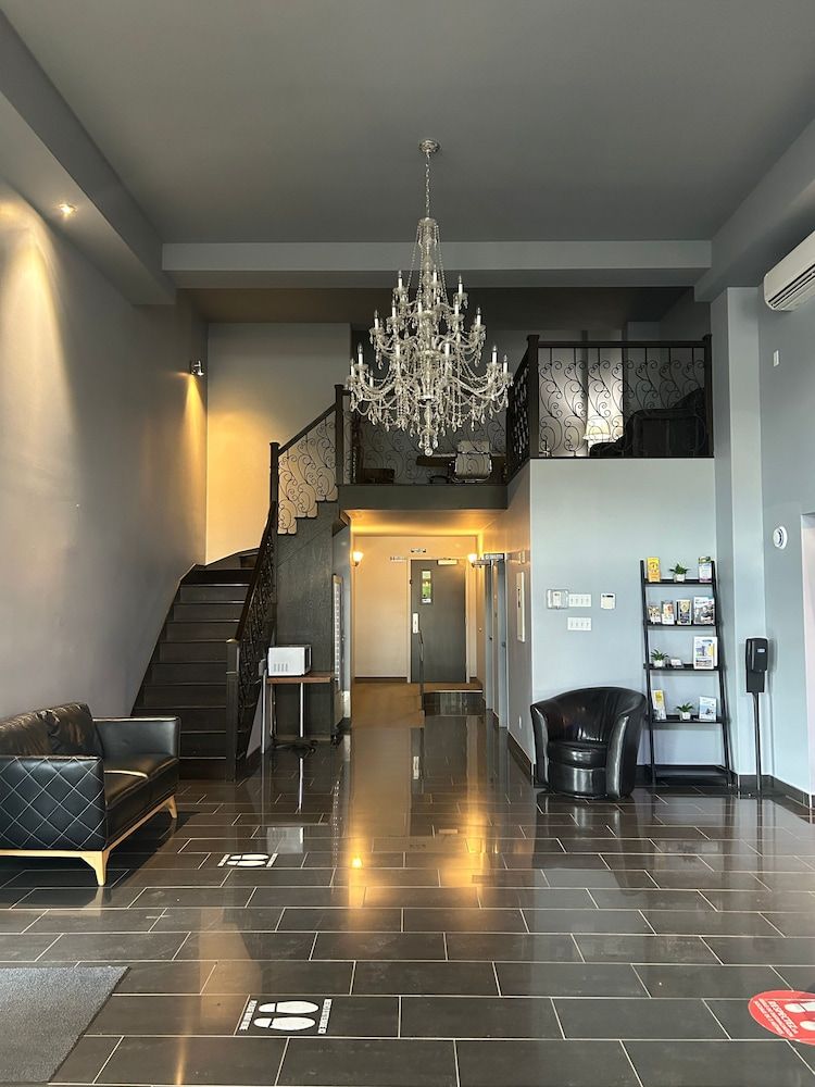 Hotel 1212 3