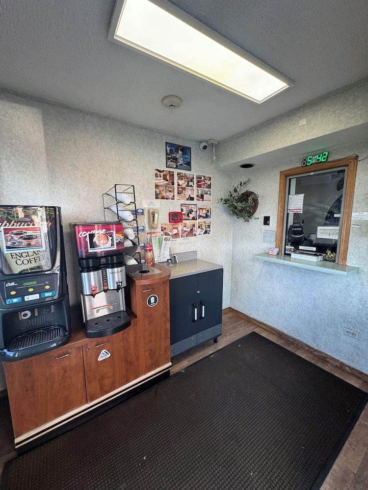Bluestar Motel 2