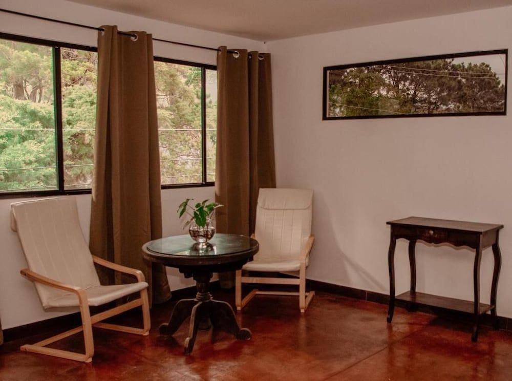 Hotel Juayua 2